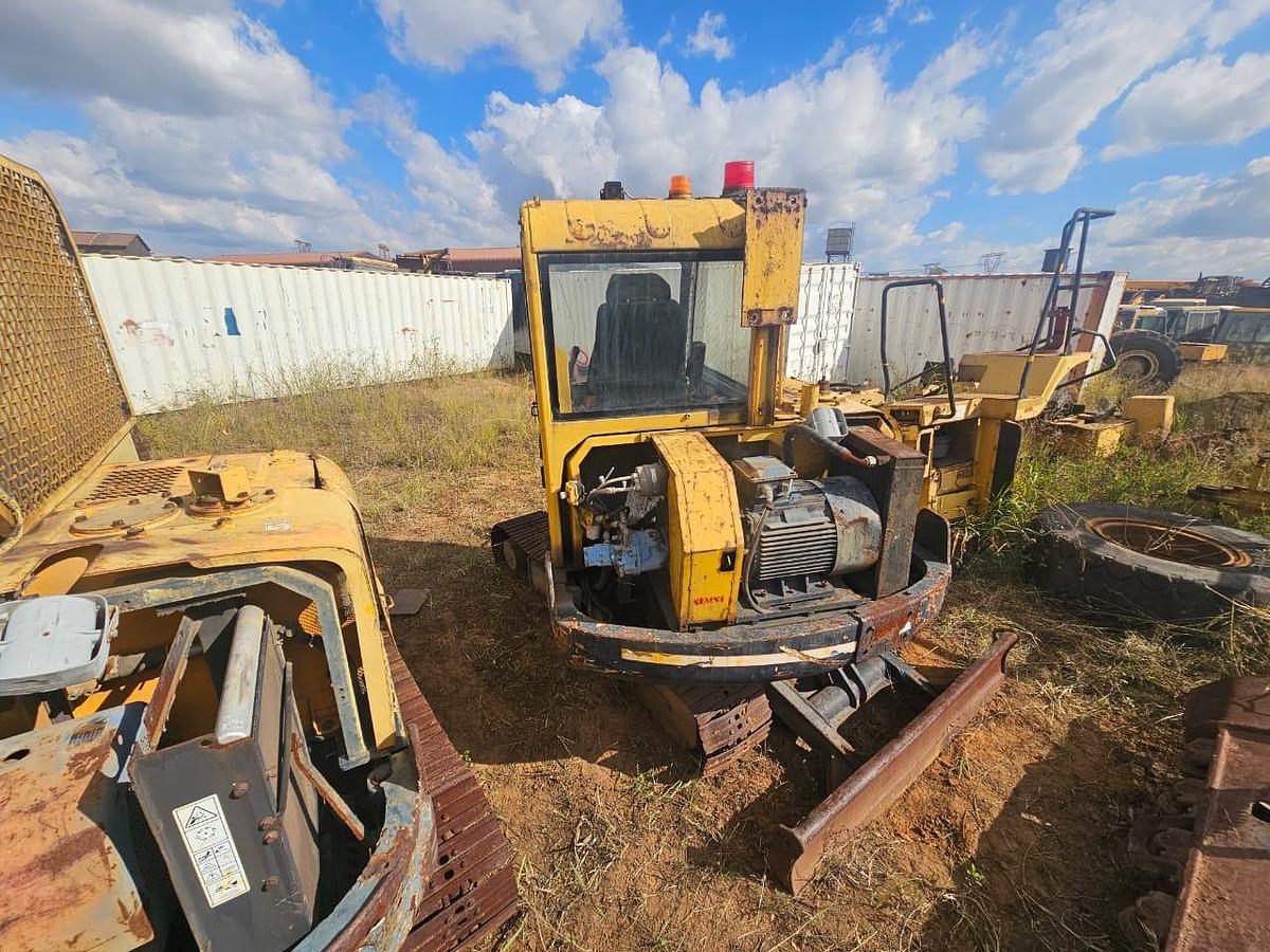 Used HYUNDAI ROBEX 60-9S EXCAVATOR - INOPERABLE