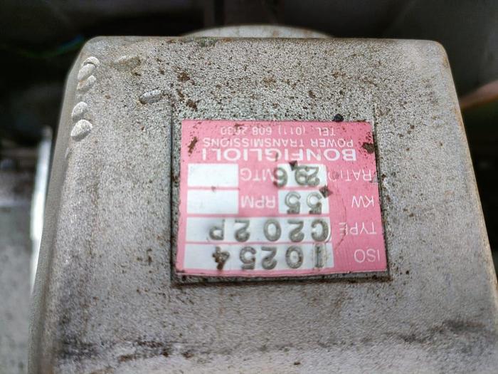 Used 1 X 100 M PACKING LINE ROLLER CONVEYOR STRUCTURE COMPLETE WITH DRIVES UNIT (TESTED)