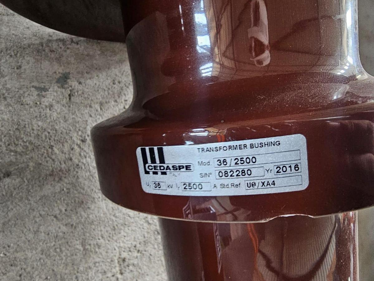 Used 36KV CEDASPE ISOLATORS