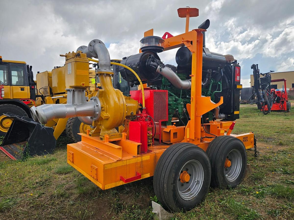 Used VOLVO PENTA DIESEL POWERED ENGINE AND 8" X 6" ROCKTUFF WATER PUMP ON TRAILER - OPERATIONAL