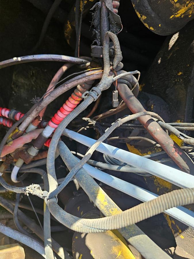 Used D375A KOMATSU DOZER (STRIPPING)