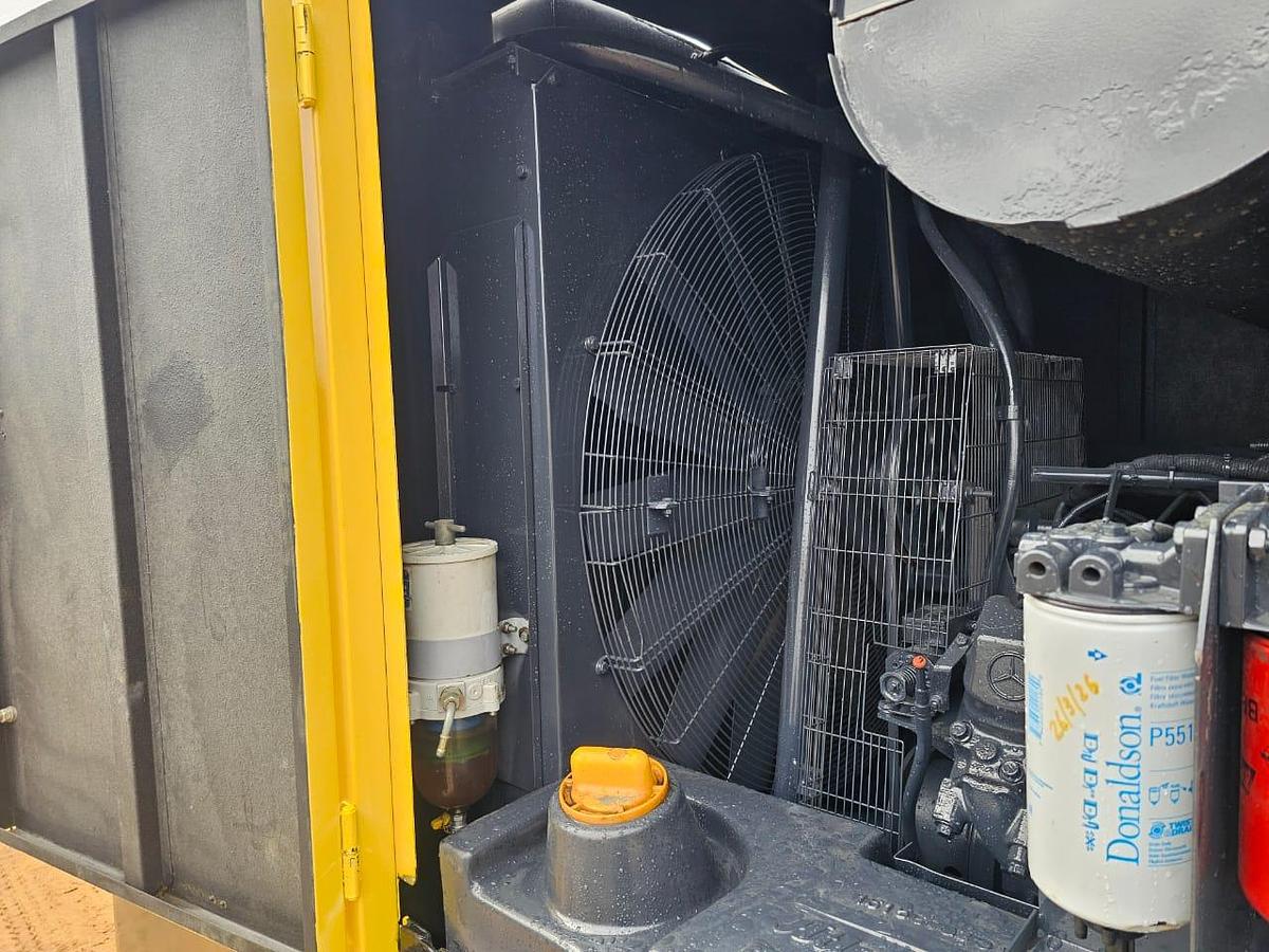 Used ATLAS COPCO XAS 495 MOBILE COMPRESSOR WITH MERCEDES BENZ ENGINE - OPERATIONAL