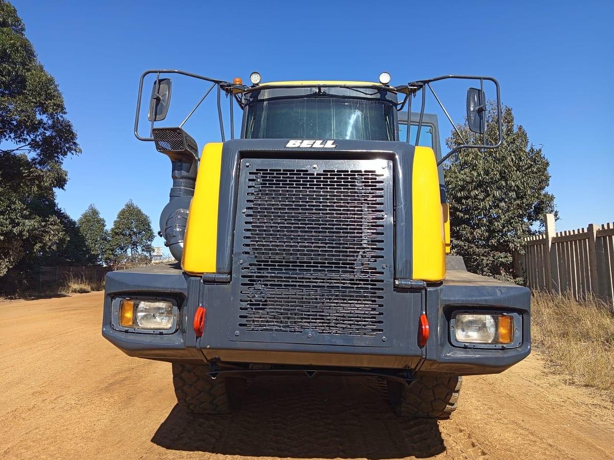 Used BELL B18D ARTICULATED WATER TANKER