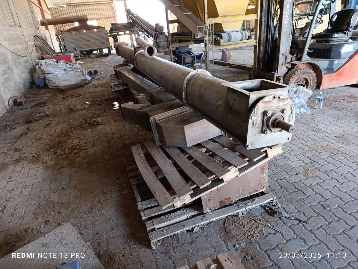 Used SCREW CLASSIFER CONVEYOR & ELECTRIC MOTOR (BUCKET ELEVATOR BELOW IS NOT INCLUDED)