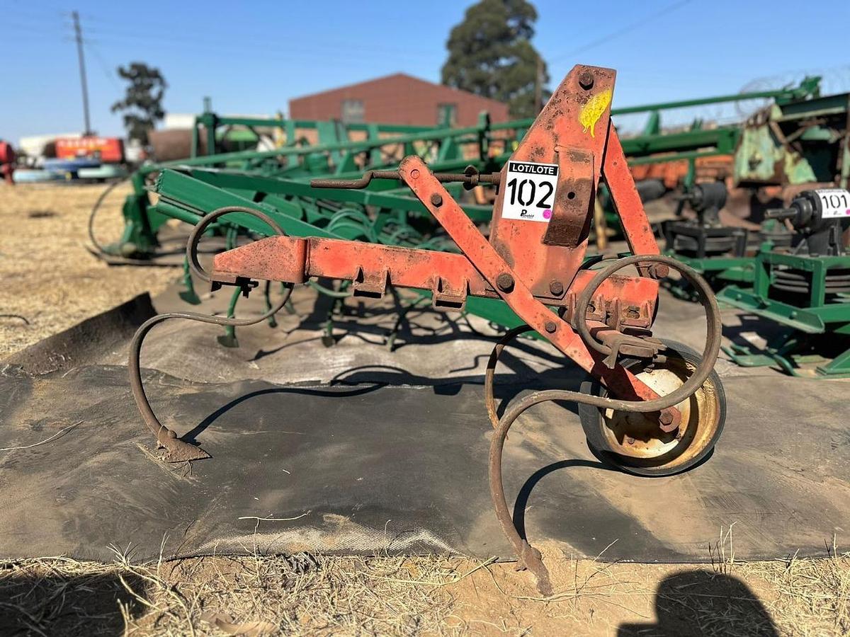 Used RIPPER PLOW WITH 3 RIPPER TEETH