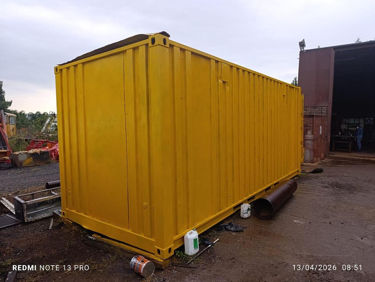 Used 6 METER STORAGE CONTAINER