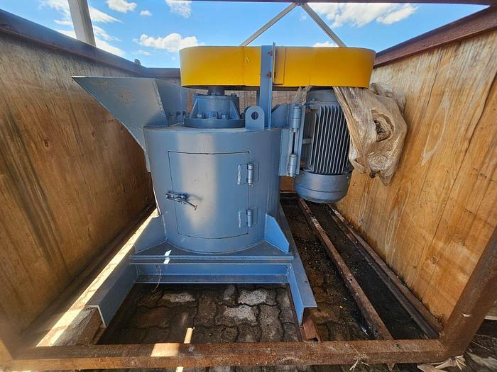 Used NEW VERTICAL IMPACT CRUSHER WITH 15 KW ELECTRICAL MOTOR