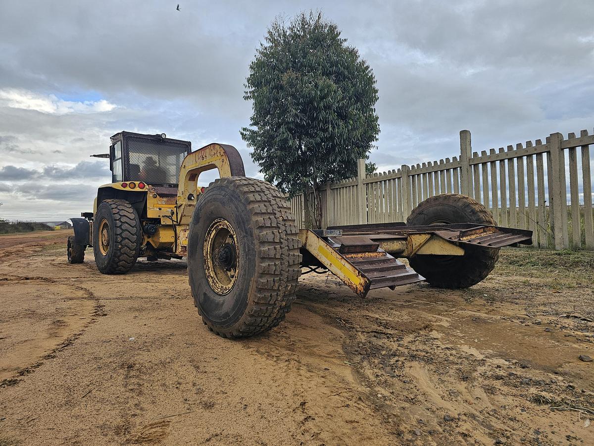 Used BELL TRACTOR WITH TRAILER