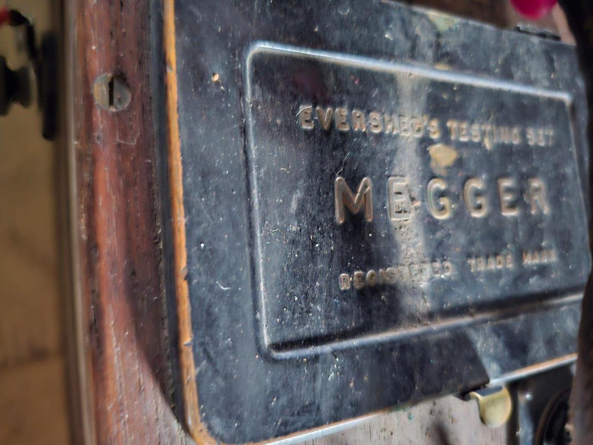 Used  ANTIQUE EVERSHED'S BRIDGE MEGGER TESTING SET