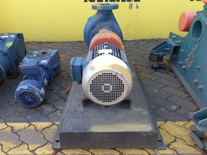 Used PUMP WITH ELECTRIC MOTORS (THEY HAVE PLATES)