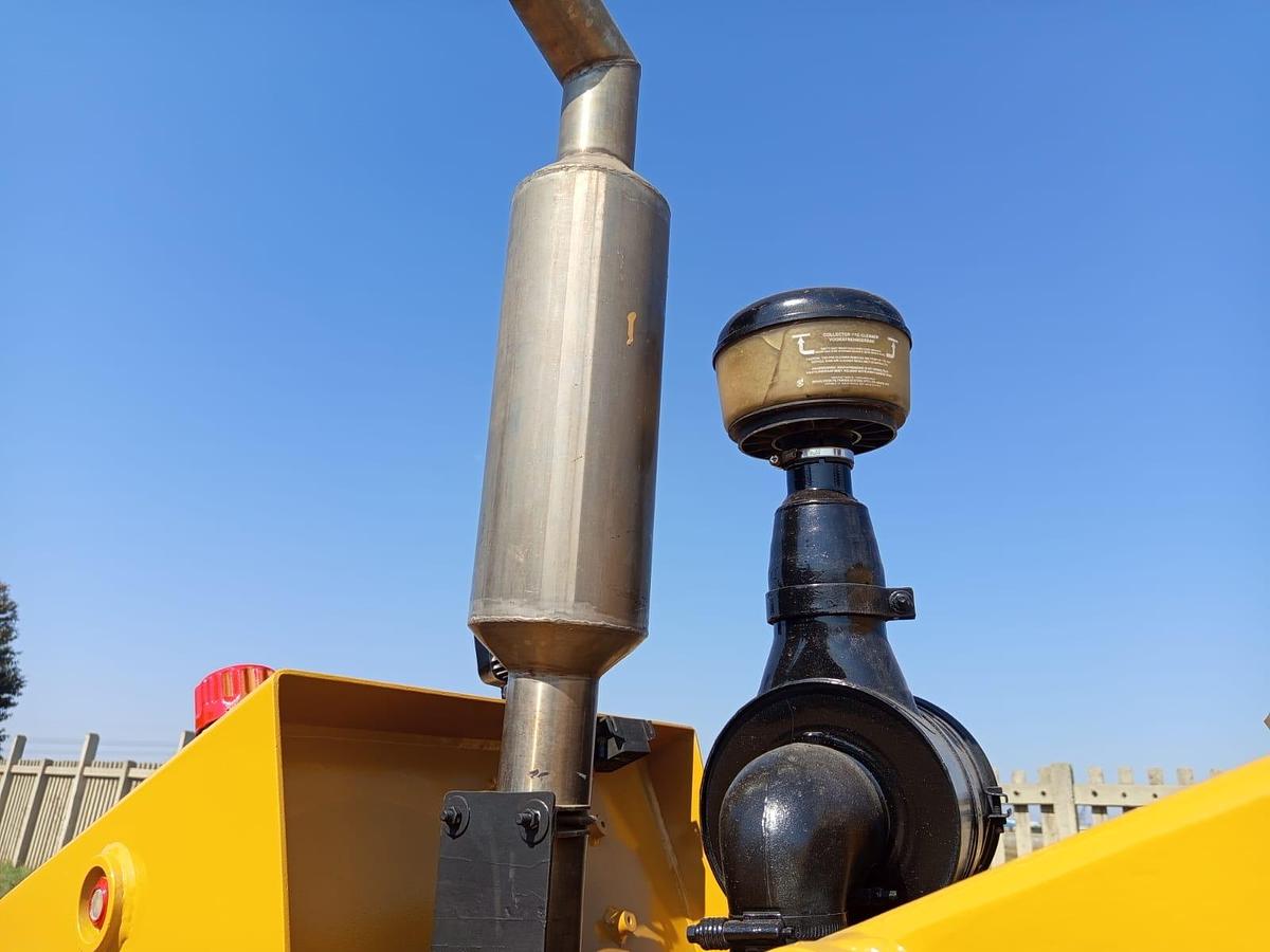 Used BELL 120 SUPER 2.75 TON ROUGH TERRAIN FORKLIFT(USED CONDITION)