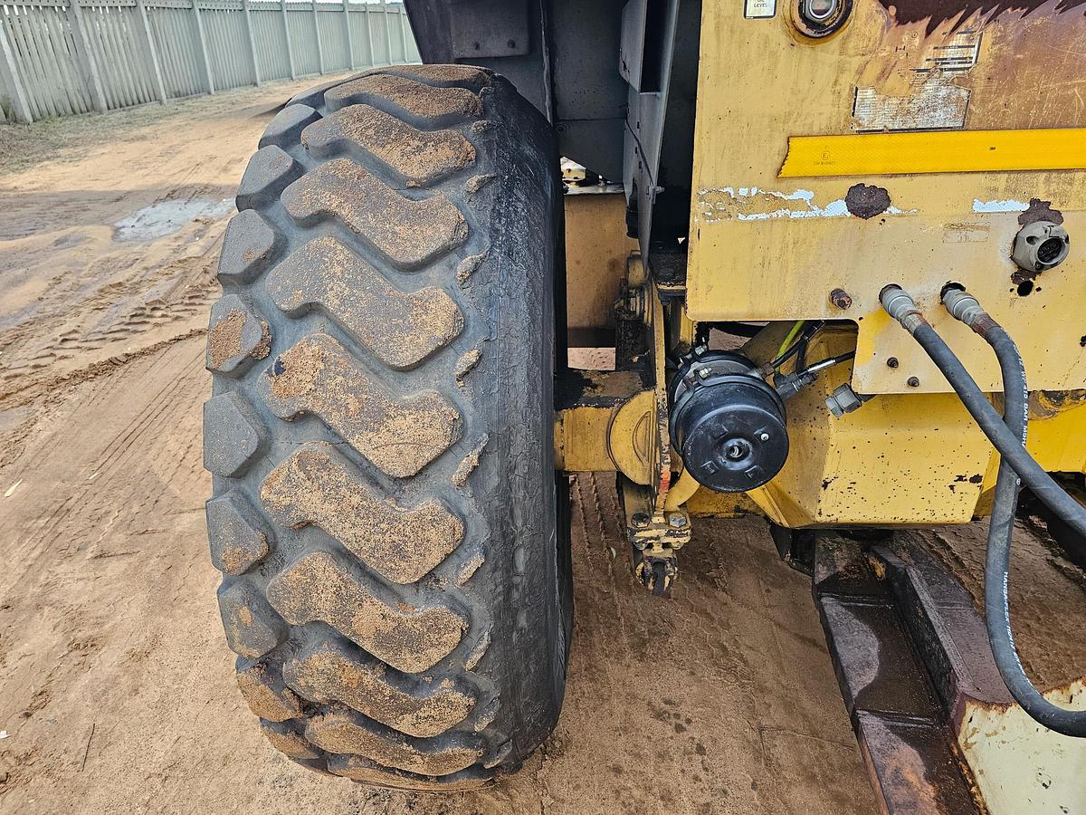 Used BELL TRACTOR WITH TRAILER