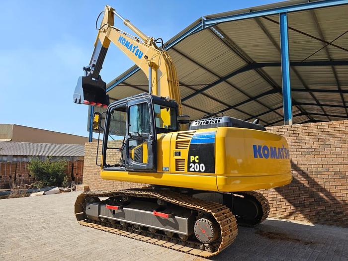 Used Komatsu PC 200-8MO EXCAVATOR