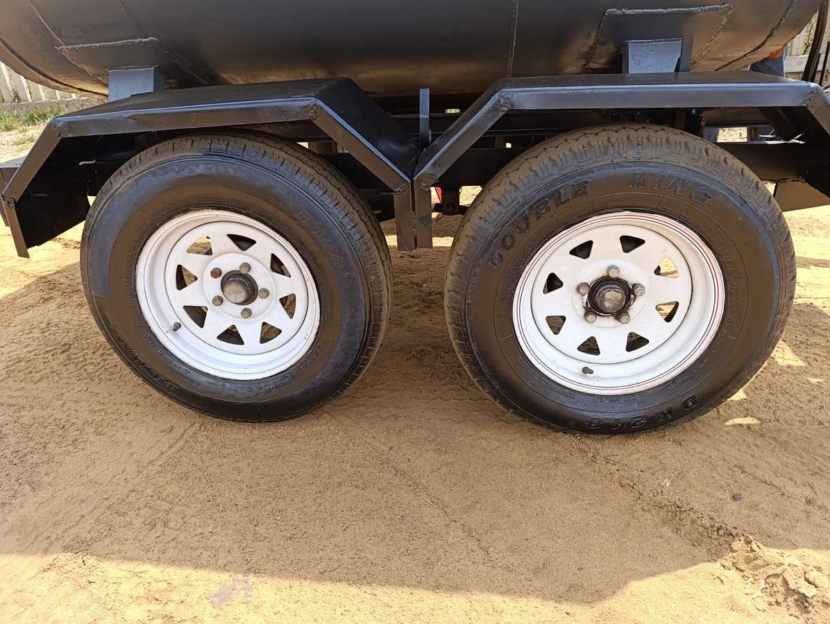 Used HEAVY DUTY 2500 LITRE DIESEL BOWSER TRAILER WITH PUMP & METER- USED CONDITION