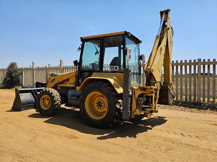 Used BACKHOE TLB 4X4 MASSEY FERGUSON 750