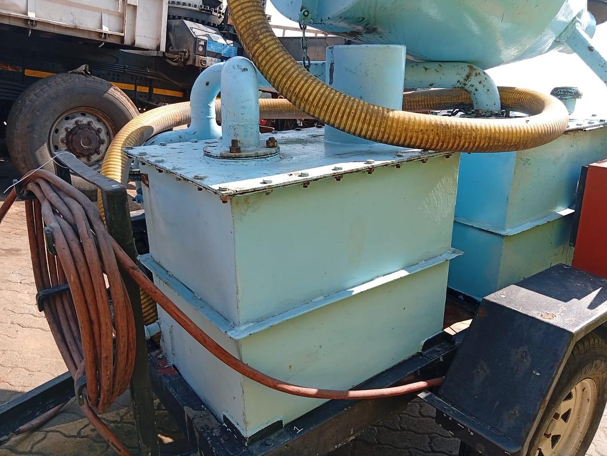 Used ELECTRIC MOBILE VACUUM UNIT WITH START AND GO BOX WITH 22KW MOTOR