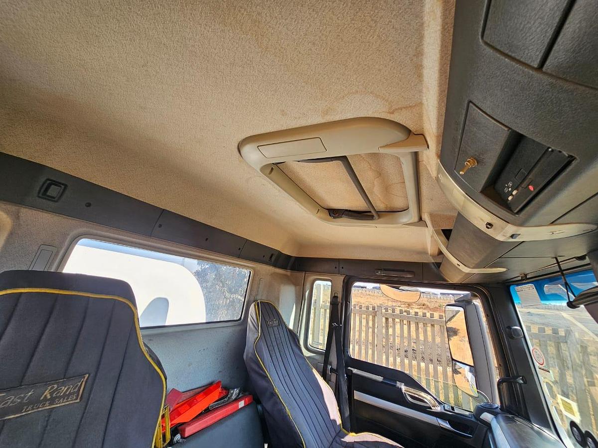 Used 18 000 LITRE WATER TRUCK