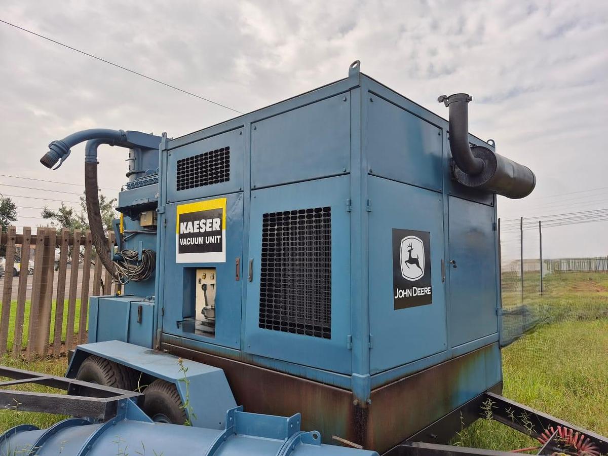 Used KAESER OMEGA MOBILE VACUUM UNIT - OPERATIONAL
