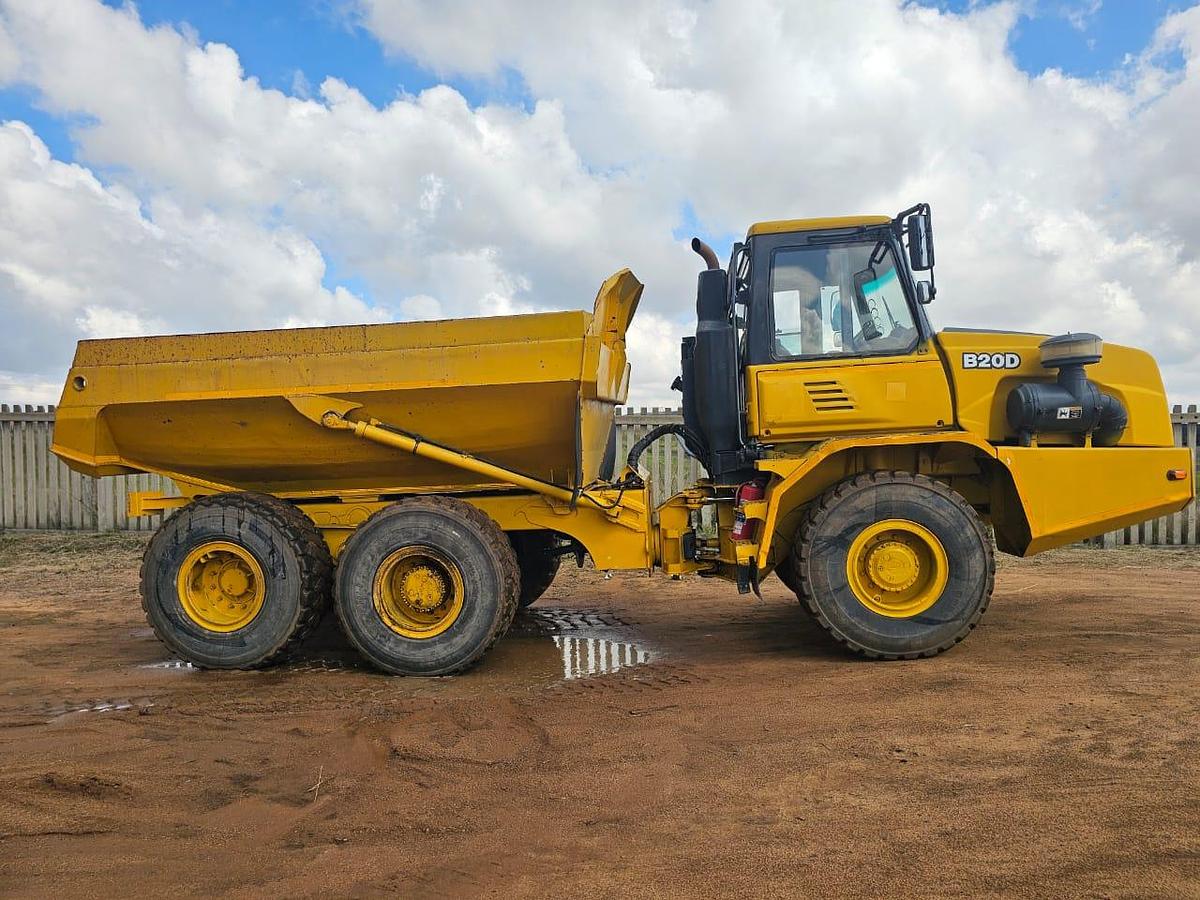 Used BELL B20D 6X4 ARTICULATED DUMP TRUCK