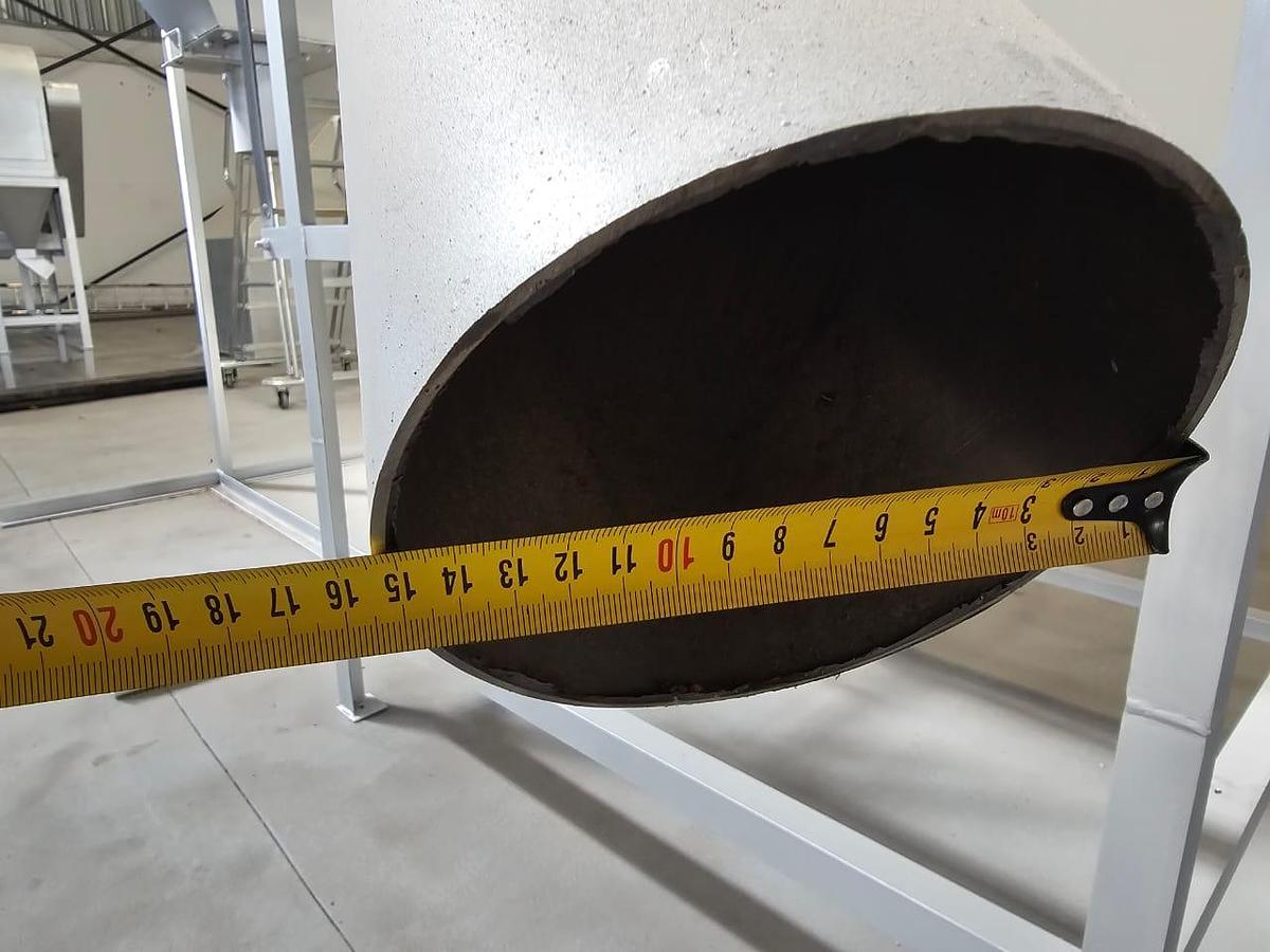Used SS304 STAINLESS STEEL CLOSED-TOP GRAIN STORAGE BINS