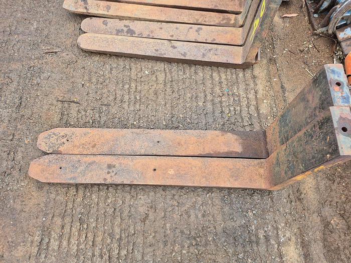 Used FORK LIFT FORKS (1.15m x 140mm x 550mm)