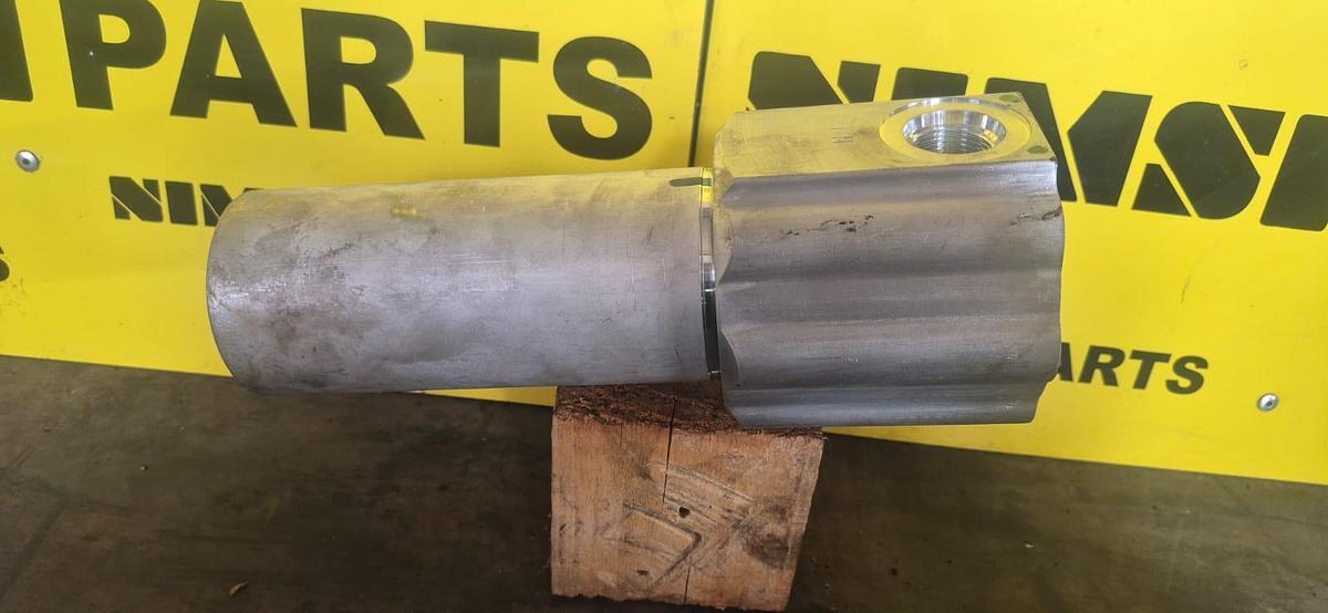 Used KOMATSU TRANSMISSION FILTER HOUSING (USED)