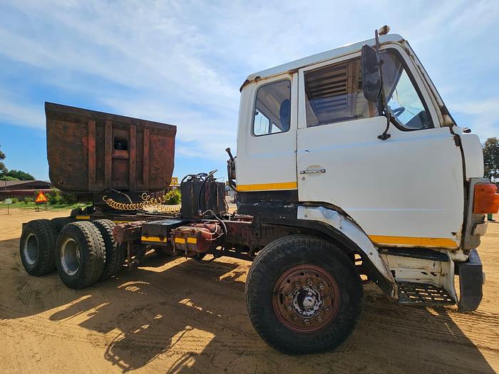 Used TOYOTA HINO TRUCK (TRUCK ONLY)(RUNNER)