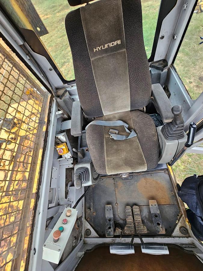 Used HYUNDAI ROBEX 55-7 EXCAVATOR