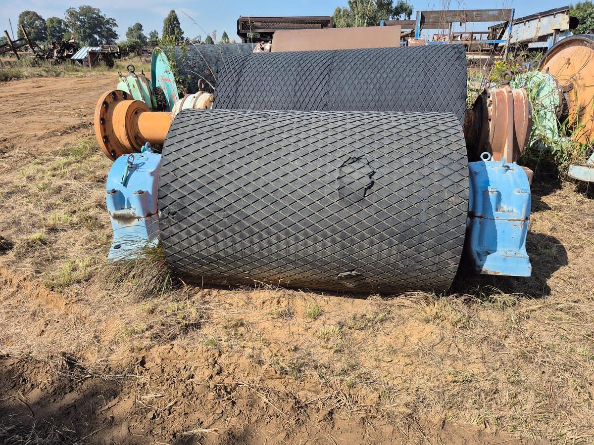 Used COMPLETE DRIVE PULLEY UNIT