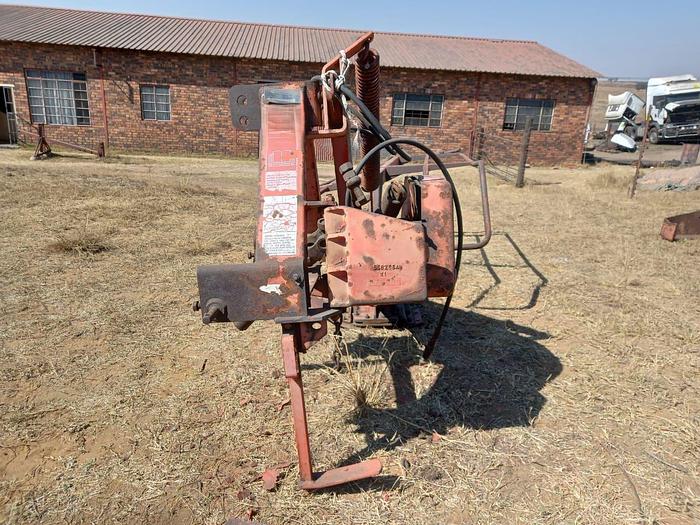 Used KUHN 5 TOLL CUTTING MACHINE