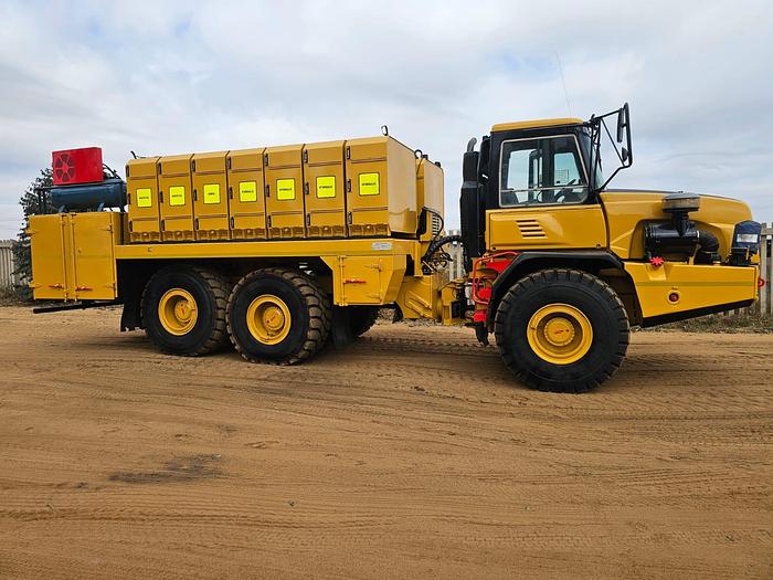 Used BELL B25D 6X6 FULLY EQUIPPED ARTICULATED SERVICE TRUCK/UNIT (RUNNER)