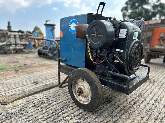 Used MILLER 12 HP KOHLER PETROL WELDER ON TROLLY (NOT TESTED)