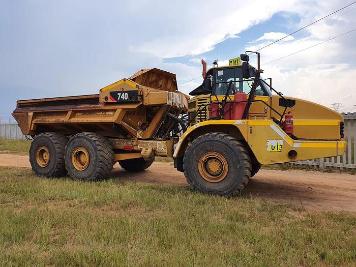 Used  CAT 740B EJ (RUNNER)