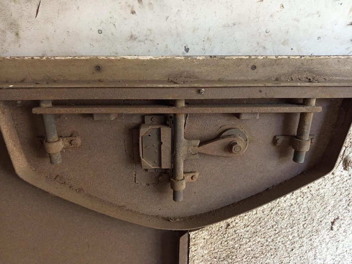 Used 4 METRE STORAGE CONTAINER - USED CONDITION