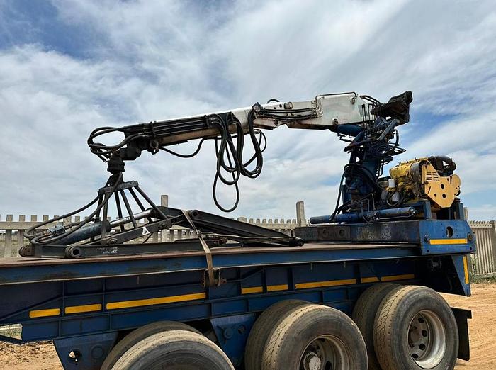 Used 1 X TRI-AXLE FLAT DECK TRAILER WITH KENNIS 3.2 TON DIESEL POWERED BRICK CRANE & GRAB (TRUCK NOT INCLUDED)