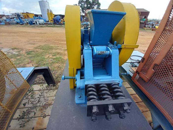 Used JAW CRUSHER 