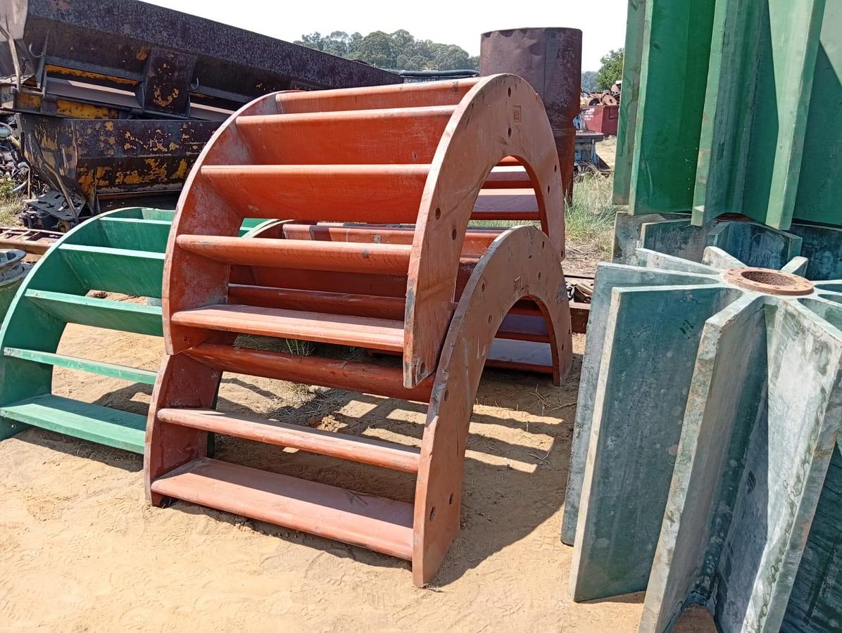 Used LINED STEEL STATOR DIFFUSER SEGMENT