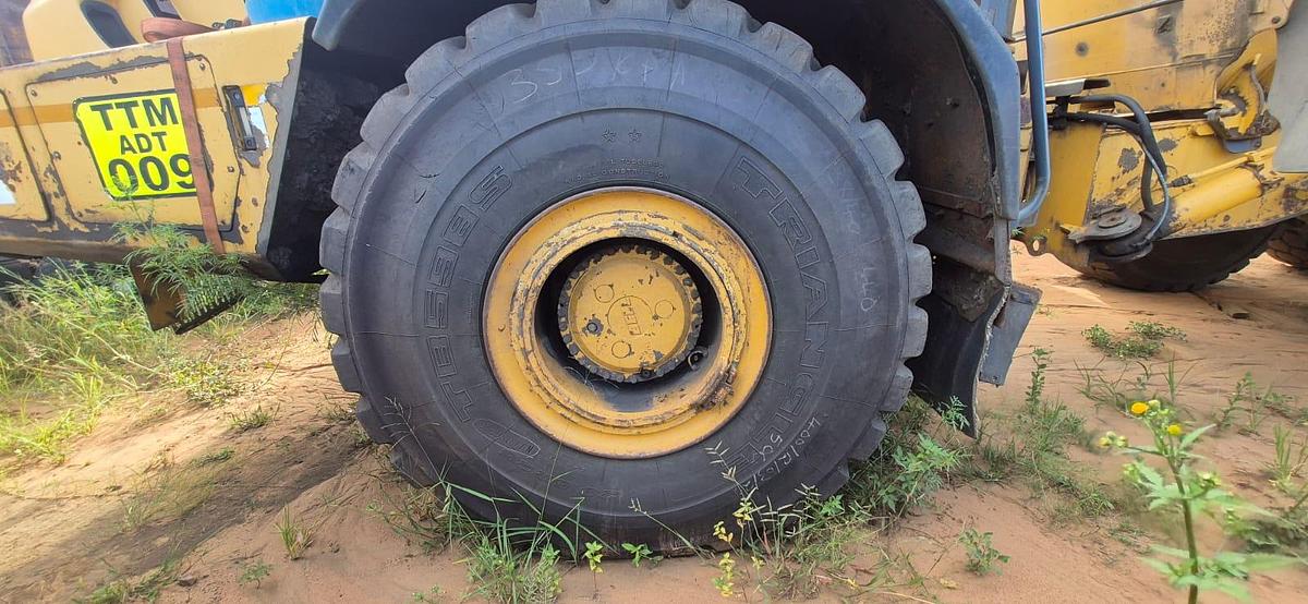 Used B40 D (STRIPPING FOR PARTS)