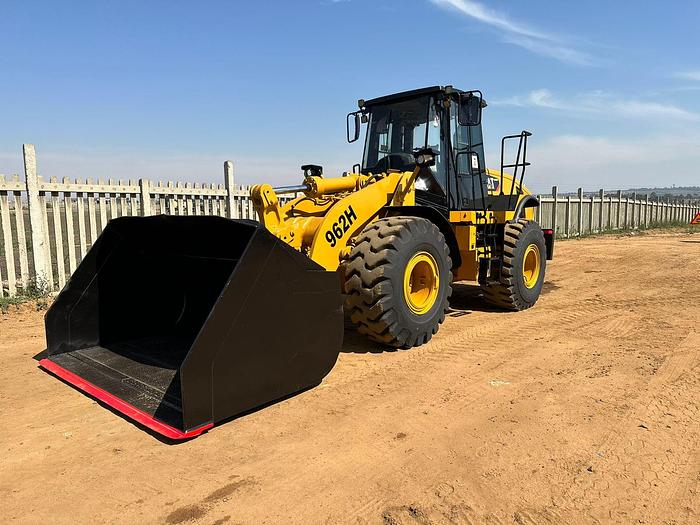 Used CATERPILLAR 962H FRONT END LOADER (RUNNER)