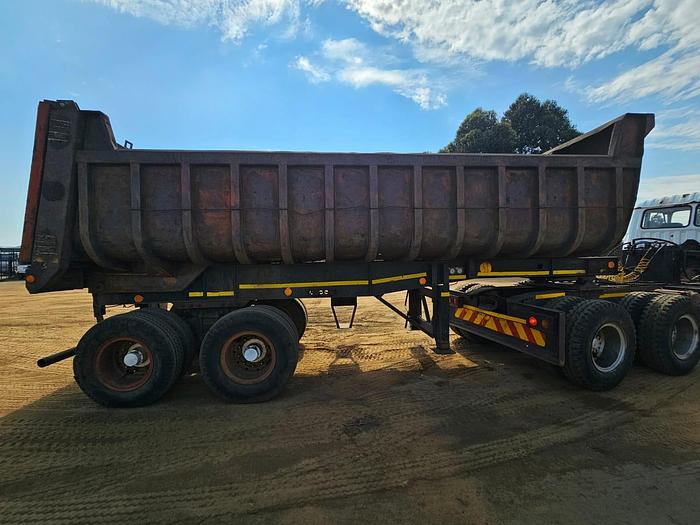 Used DOUBLE AXLE TRUCK TRAILER (TRAILER ONLY)(RUNNER)