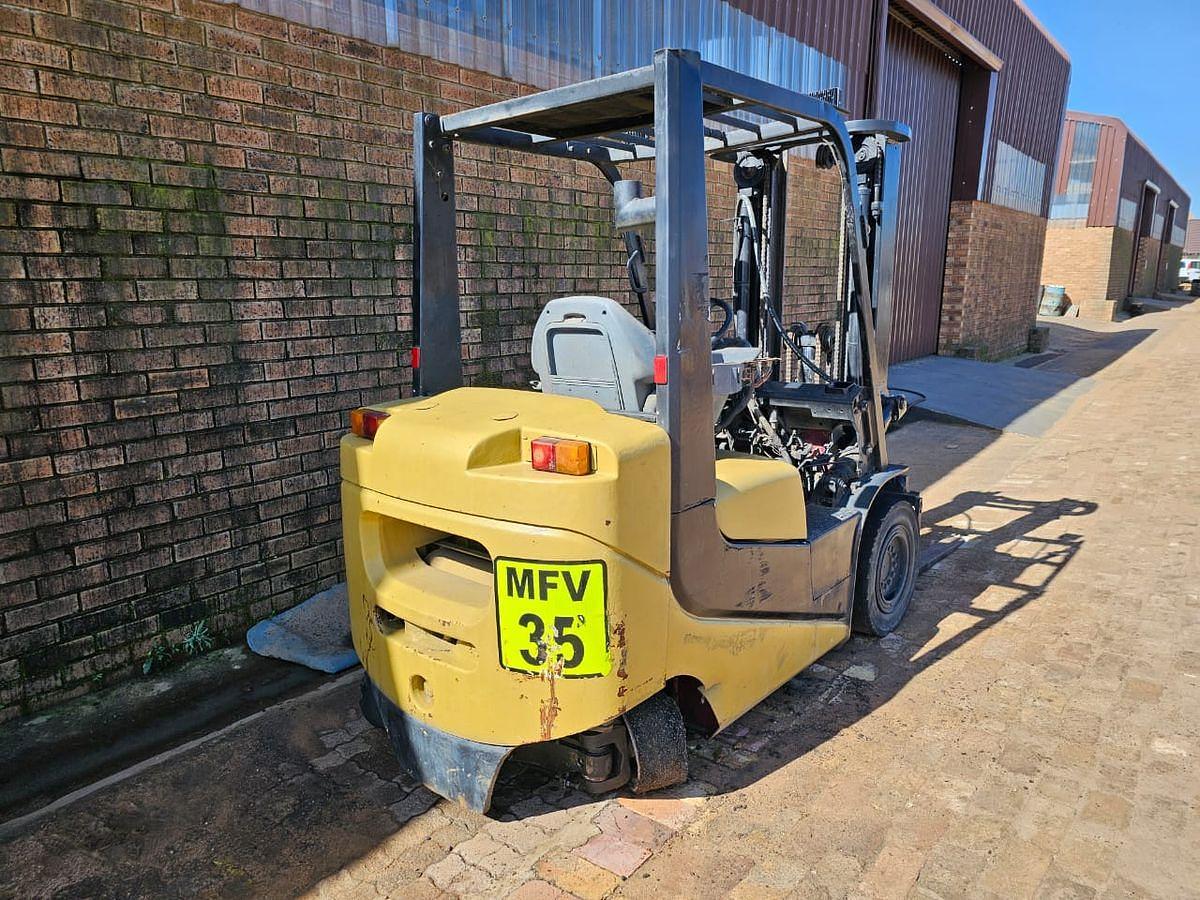 Used TCM FA 25D-J FORKLIFT - NEW TYRES RECOMMENDED