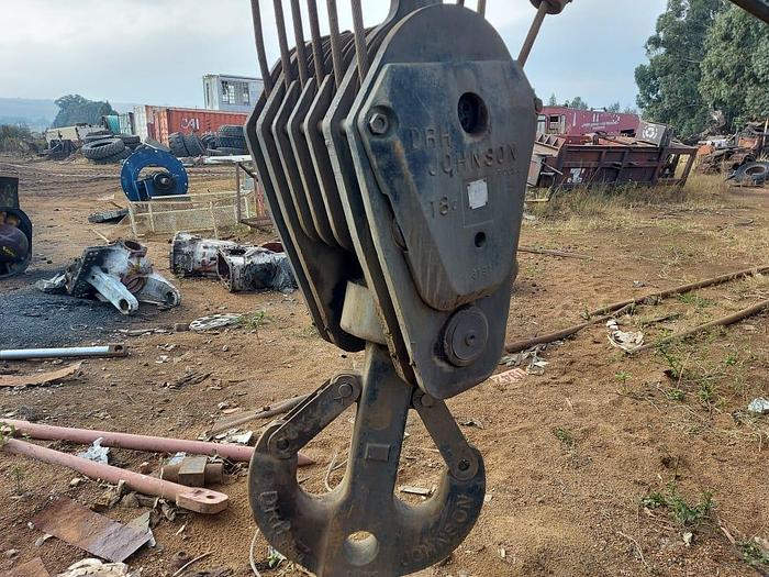 Used LINK BELT 140 TON LATTICE BOOM CRANE (NON-RUNNER)