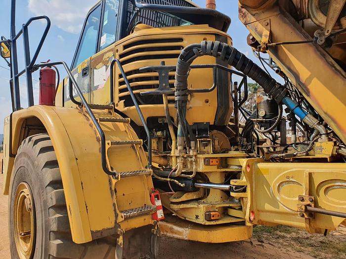 Used CAT 740B EJ (RUNNER)