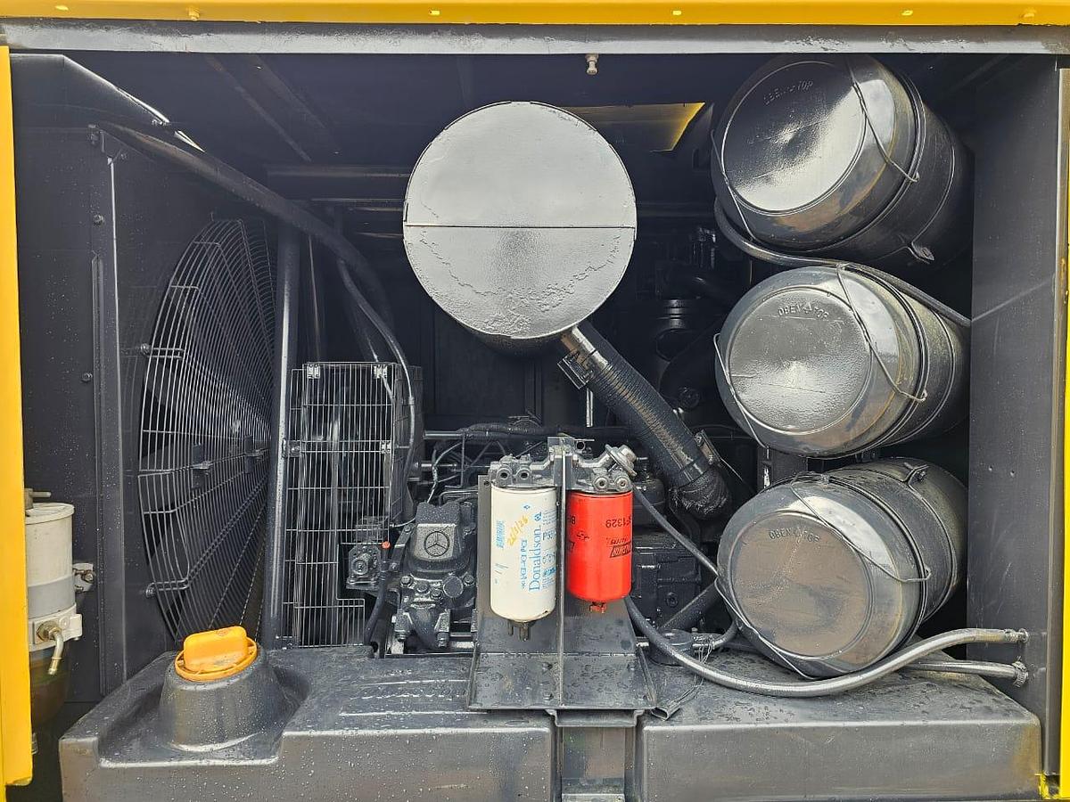 Used ATLAS COPCO XAS 495 MOBILE COMPRESSOR WITH MERCEDES BENZ ENGINE - OPERATIONAL