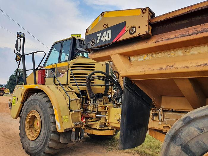 Used  CAT 740B EJ (RUNNER)