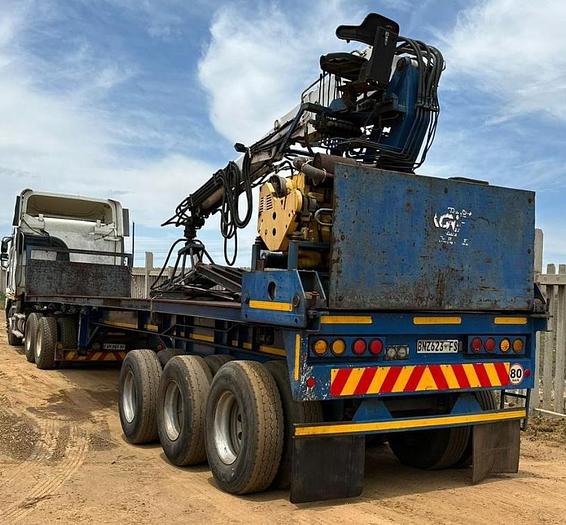 Used 1 X TRI-AXLE FLAT DECK TRAILER WITH KENNIS 3.2 TON DIESEL POWERED BRICK CRANE & GRAB (TRUCK NOT INCLUDED)