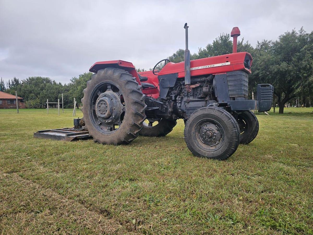 Used MASSEY FURGESON TRACTOR WITH SLASHER - OPERATIONAL