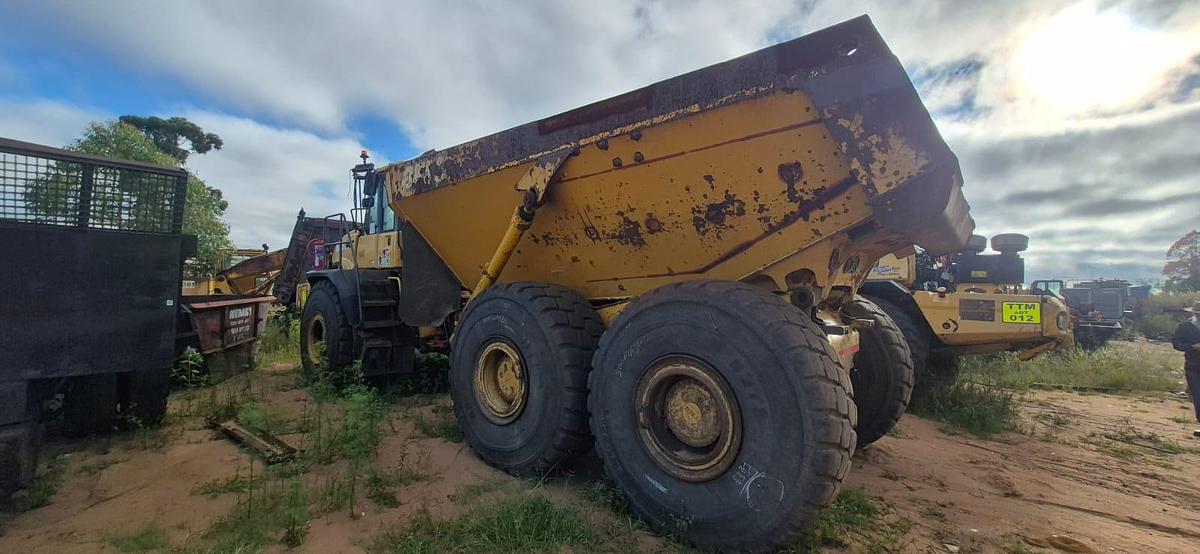 Used B40 D (STRIPPING FOR PARTS)