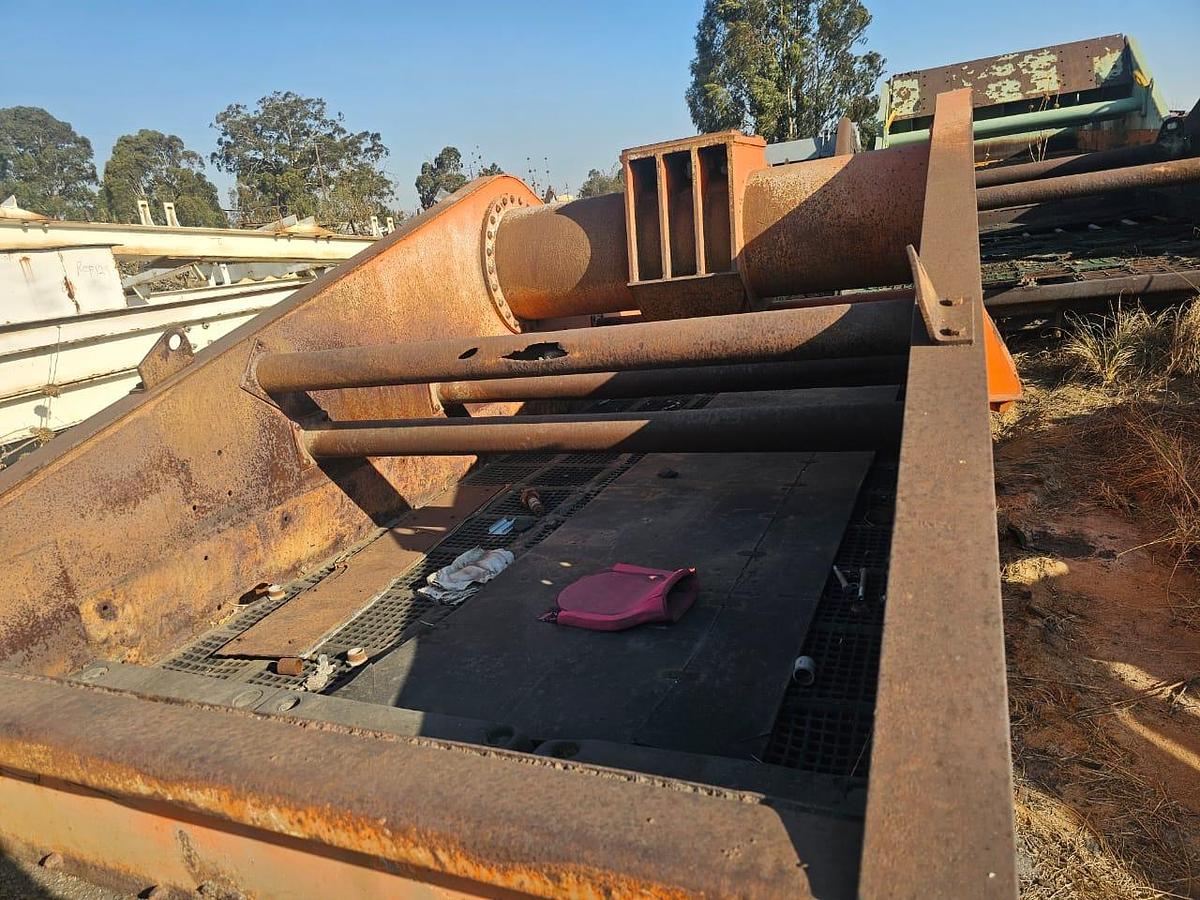 Used 6X11 SINGLE DECK SCREEN (USED)