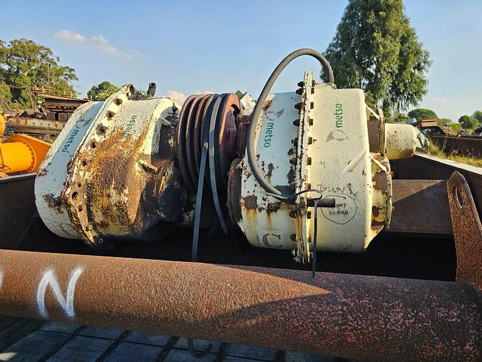 Used SINGLE DECK SCREEN 1240 MM X 4030 MM